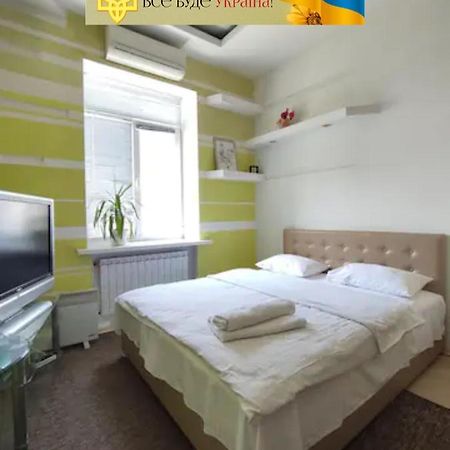 Студія На Майдані Незалежності Kiew Exterior foto